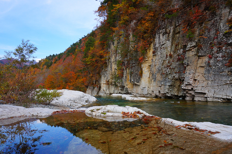 屏风岩