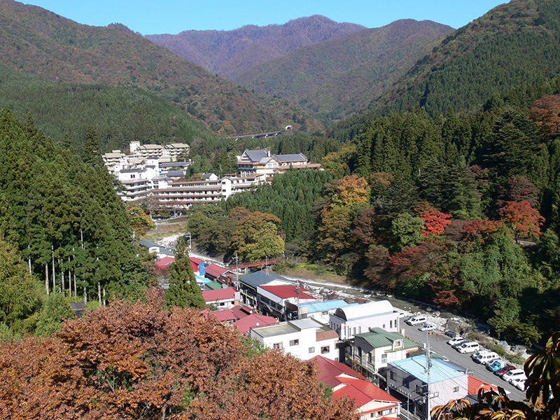 四万温泉