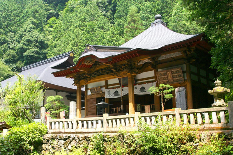Suisenji Temple