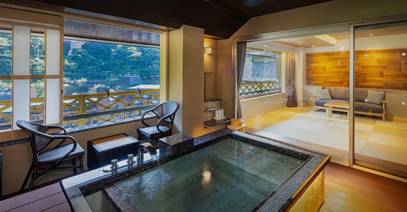 Hotel Okada