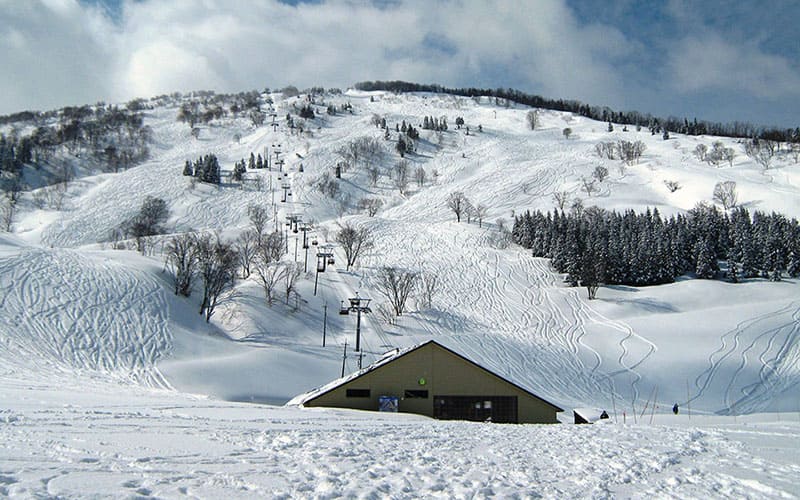 Charmant Hiuchi Ski Resort