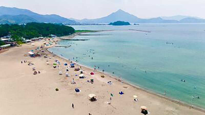 鞠山海水浴場