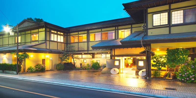 โรงแรมโคชิเอ็น