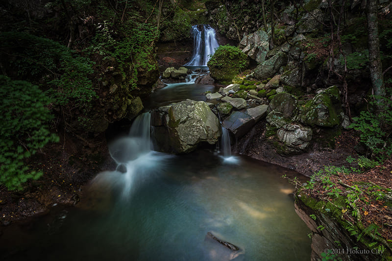 Guji-no-Taki Falls