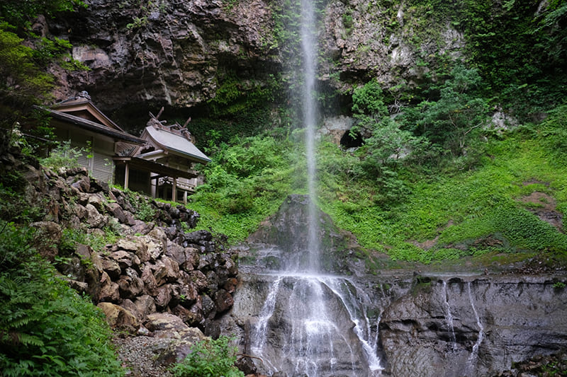 坛镜瀑布