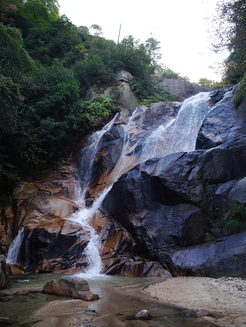 Imose-no-Taki Waterfalls