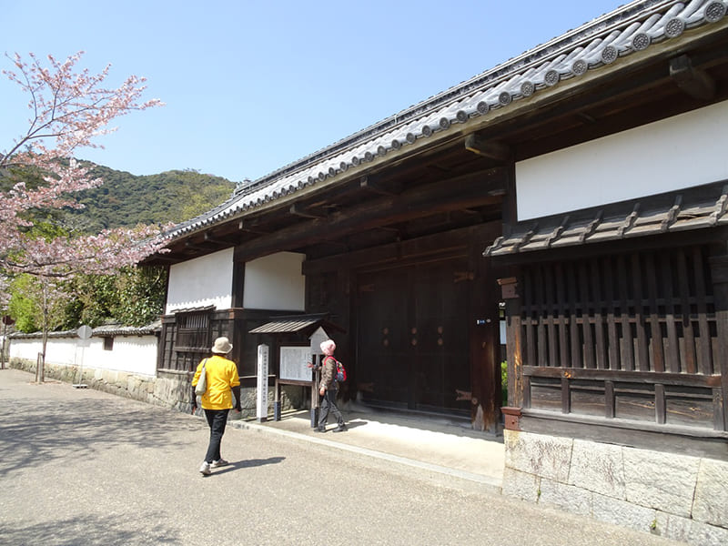 Kagawa Residence Gate