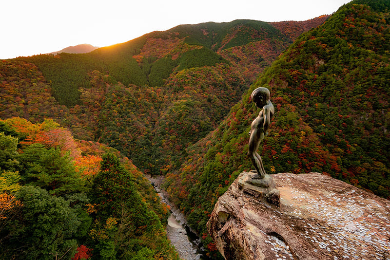 Peeing Boy Statue of Iya Valley