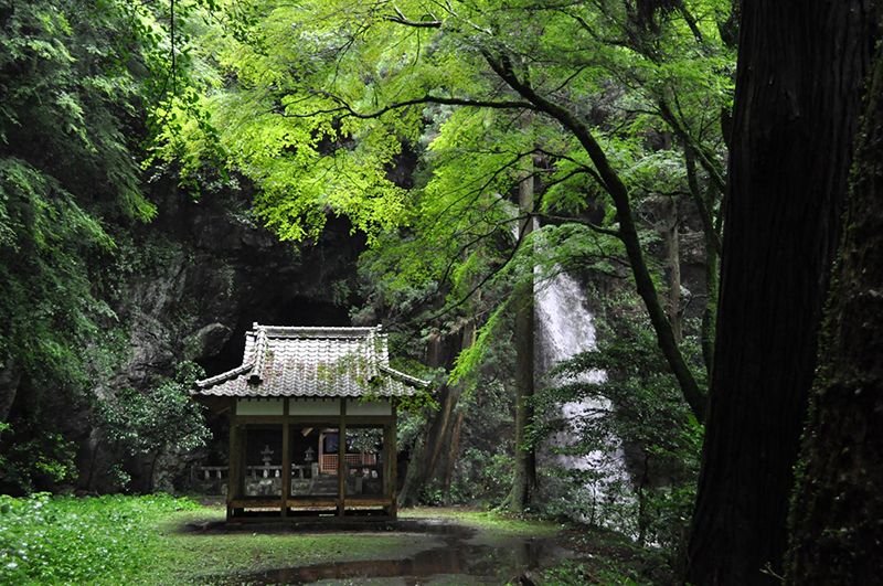 Iwato Shrine