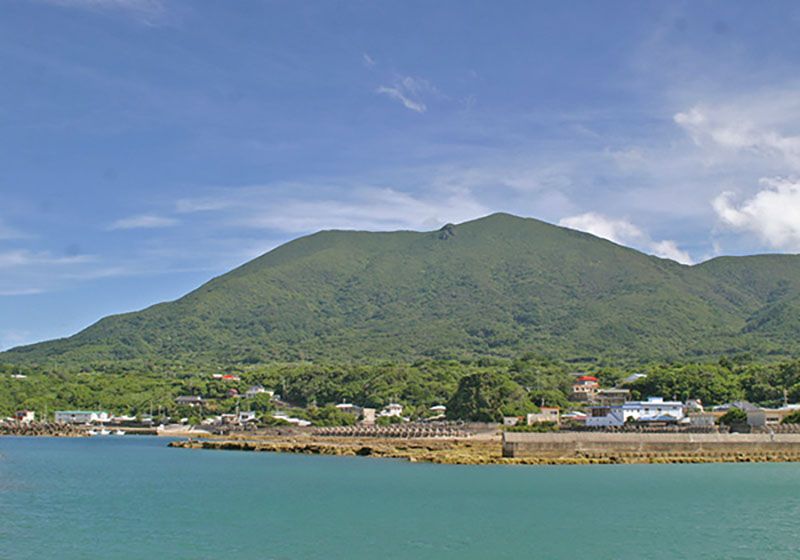 Tokunoshima Town