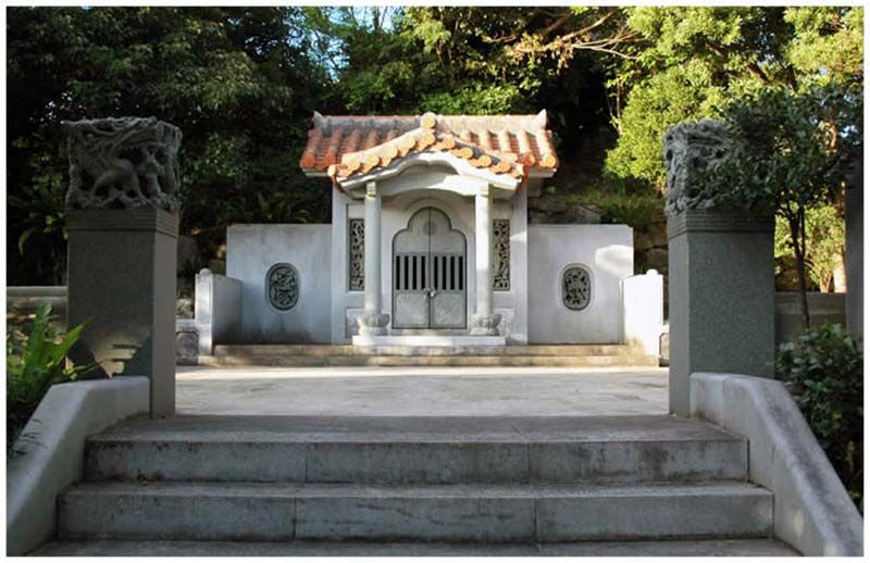 Akainuko Shrine